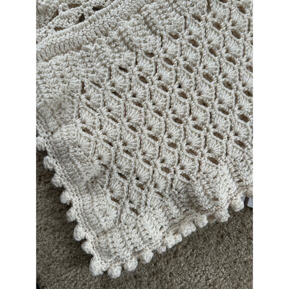 Handmade Crochet Ivory Cream White Shawl - Picture 4 of 7
